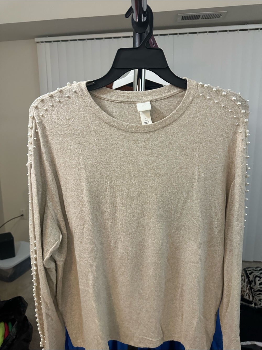 H&M Beige Crewneck Sweater